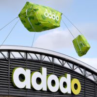 Ocado pauses building new warehouses as annual losses balloon to £500m